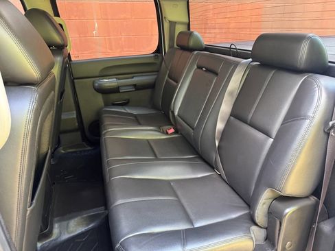 Used 2013 Chevrolet Silverado 3500 LT w/ Custom Sport Truck Package AWD/4WD image 23
