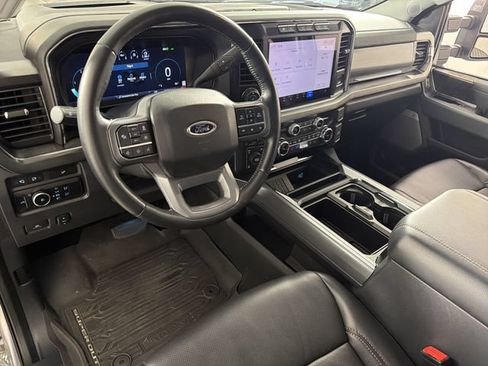 Used 2024 Ford F250 Lariat w/ Lariat Ultimate Package AWD/4WD image 3