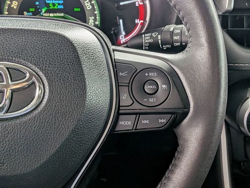 Certified 2023 Toyota RAV4 XLE w/ Convenience Package FWD image 16
