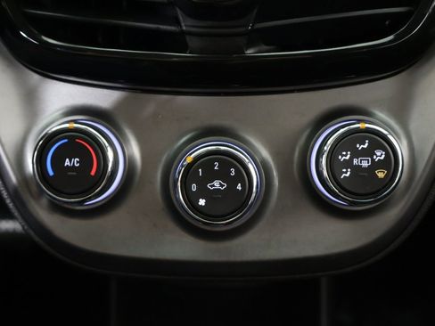 Used 2021 Chevrolet Spark LT image 40