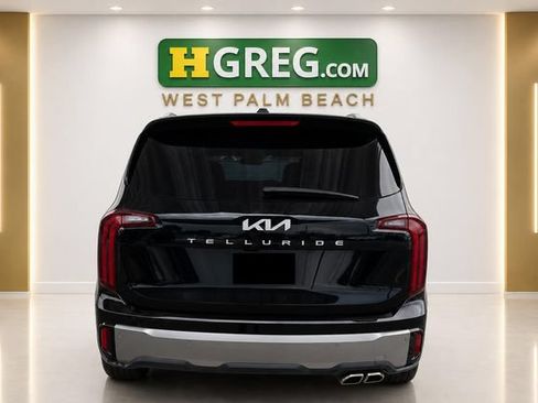 Used 2025 Kia Telluride S FWD image 8