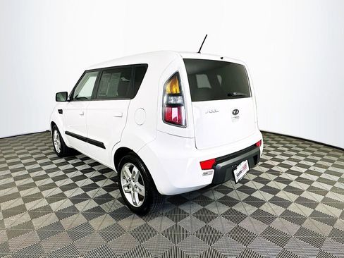 Used 2010 Kia Soul + FWD image 7