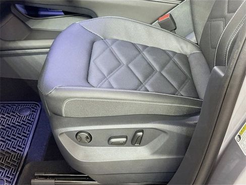 New 2025 Volkswagen Atlas SE image 17