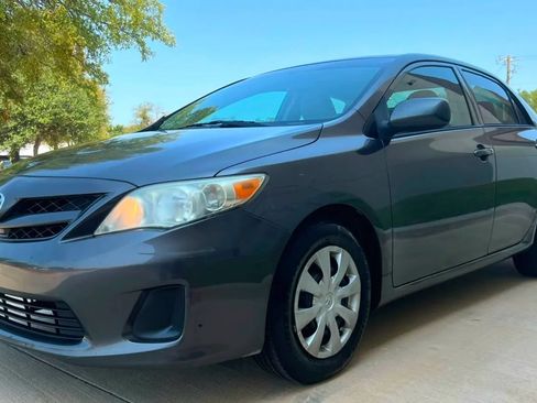 Used 2013 Toyota Corolla L FWD image 5
