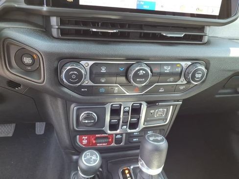 Used 2025 Jeep Wrangler Unlimited Sport S 4xe AWD/4WD image 12