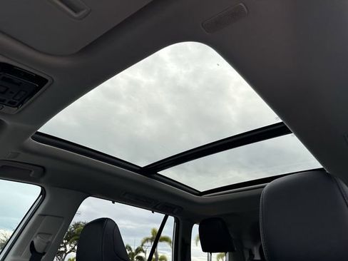 Used 2024 Toyota Grand Highlander Platinum image 25