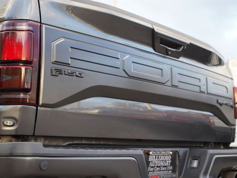 Used 2018 Ford F150 Raptor w/ Equipment Group 802A Luxury image 38