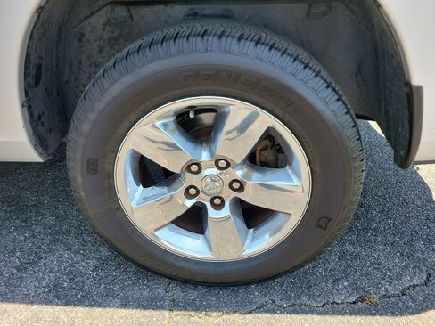 Used 2018 RAM 1500 Big Horn RWD image 23