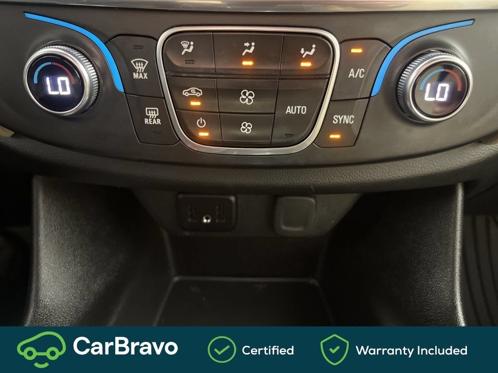 Used 2023 Chevrolet Traverse LS AWD/4WD image 30