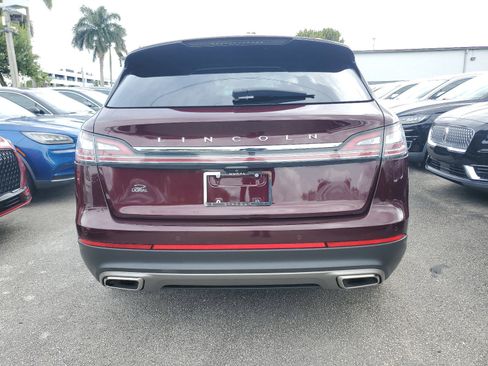 Used 2021 Lincoln Nautilus FWD image 5