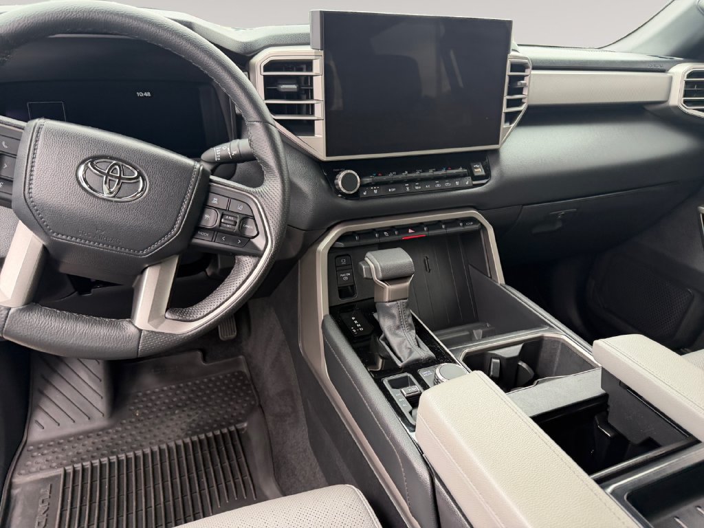 Used 2025 Toyota Tundra Limited AWD/4WD image 10