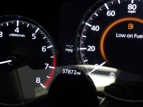 Used 2023 MAZDA MAZDA3 s image 31