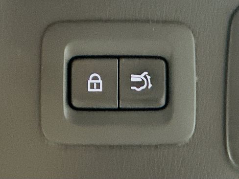 Used 2024 MAZDA CX-90 3.3 Turbo w/ Premium Package image 33