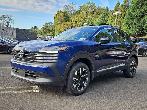 New 2026 Nissan Kicks SV w/ SV Premium Package image 3