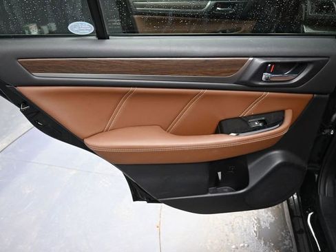 Used 2017 Subaru Outback 2.5i Touring w/ Popular Package #5A image 15