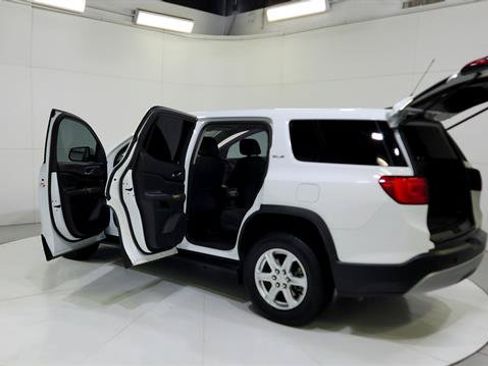Used 2019 GMC Acadia SLE FWD image 31