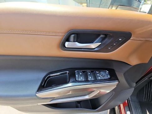 Used 2022 Nissan Pathfinder Platinum FWD image 23