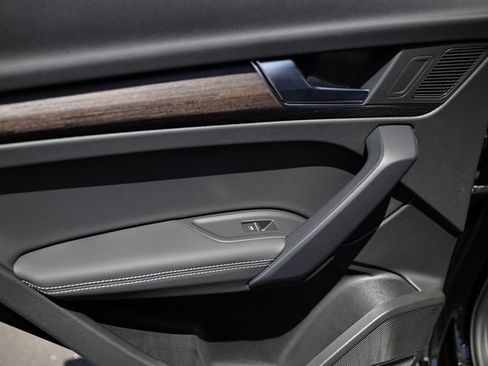 New 2025 Audi Q5 2.0T Premium Plus image 22