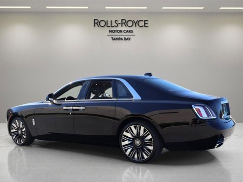 New 2025 Rolls-Royce Ghost image 5