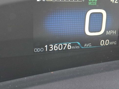 Used 2016 Toyota Prius Four image 13