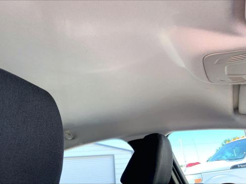 Used 2018 Chevrolet Cruze LT w/ Convenience Package FWD image 14