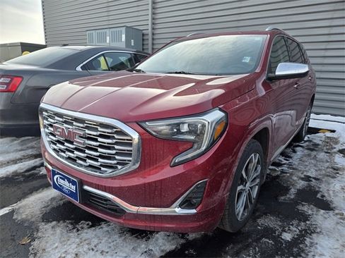 Used 2018 GMC Terrain Denali image 2