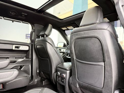 Used 2020 Ford Explorer ST w/ ST Street Pack AWD/4WD image 29