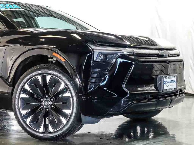 Certified 2024 Chevrolet Blazer EV RS AWD/4WD image 3
