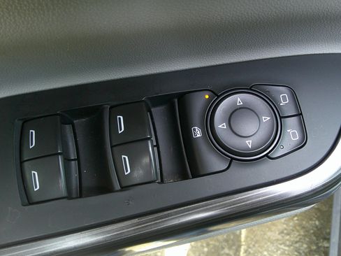 Used 2017 GMC Acadia SLT image 18