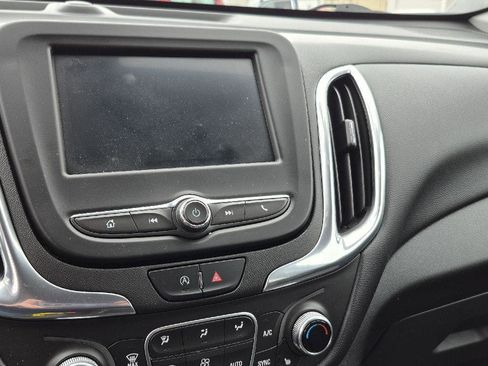 Used 2022 Chevrolet Equinox LT image 8