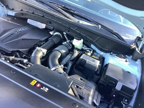 Certified 2024 Hyundai Santa Cruz Limited AWD/4WD image 11