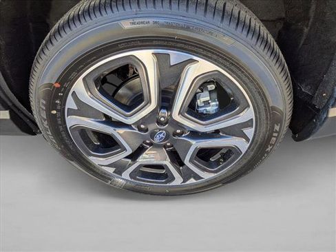 New 2025 Subaru Ascent Limited image 9