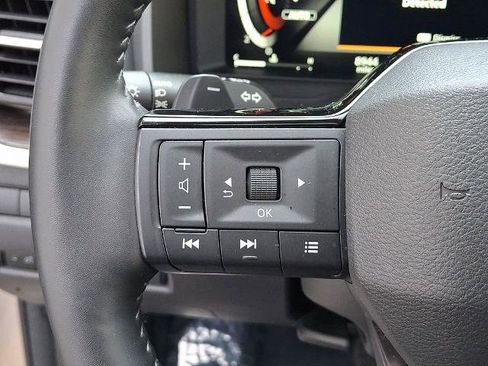 Certified 2025 Nissan Rogue Platinum w/ Platinum Premium Package image 22