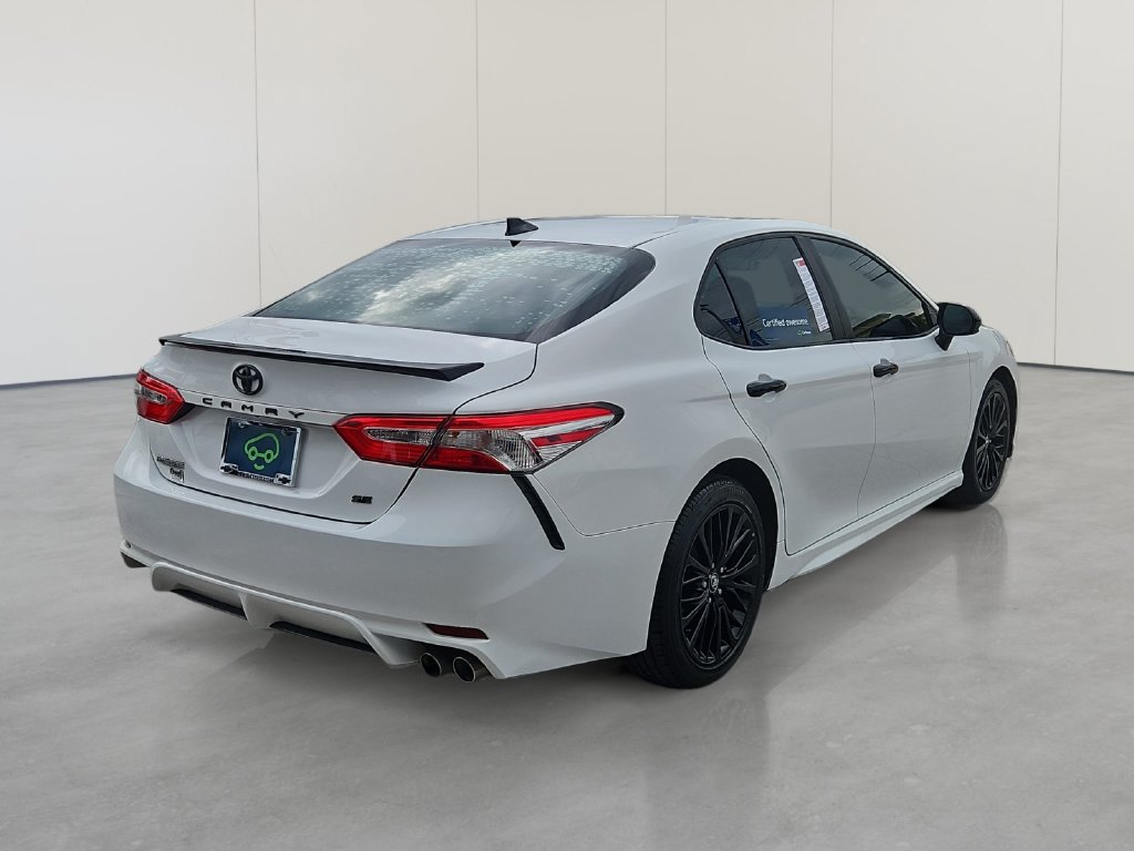 Used 2020 Toyota Camry SE FWD image 5