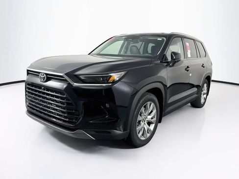 Used 2026 Toyota Grand Highlander AWD Hybrid image 3
