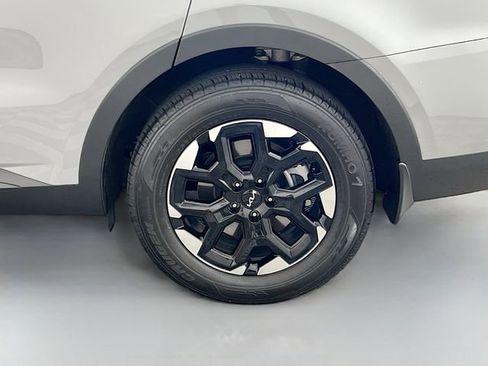 Used 2024 Kia Sorento S w/ Panoramic Sunroof Package image 38