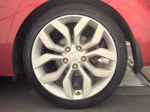 Used 2013 Hyundai Veloster W/ RED INTERIOR 2DR HATCHBACK w/ Style Pkg image 9