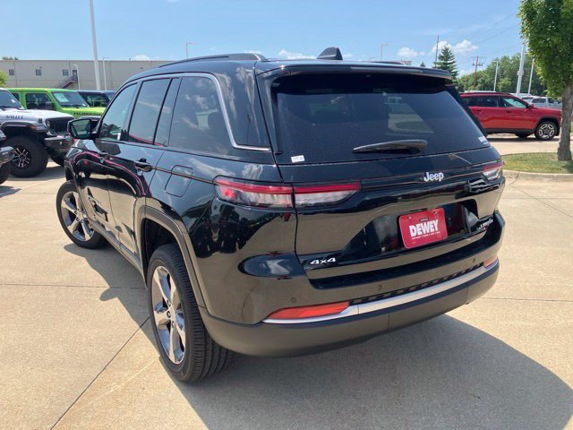 New 2026 Jeep Grand Cherokee Limited AWD/4WD image 8