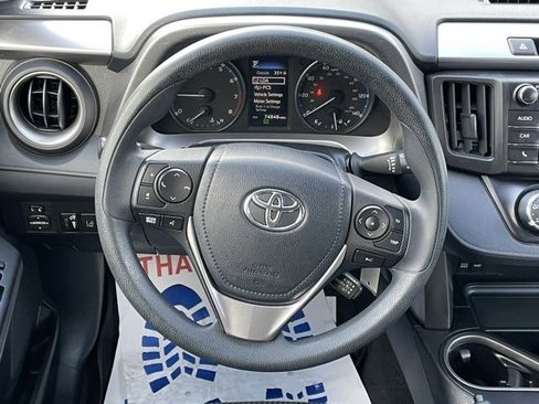 Used 2018 Toyota RAV4 LE image 35