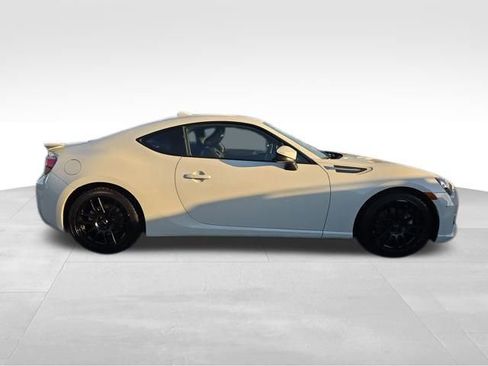 Used 2016 Subaru BRZ Limited w/ Popular Package #2 image 9