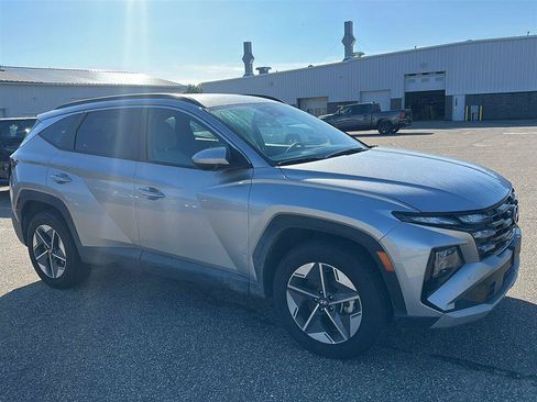 Used 2025 Hyundai Tucson SEL AWD/4WD image 7