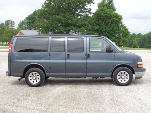 Used 2014 Chevrolet Express 1500 LT w/ LT Preferred Equipment Group image 5