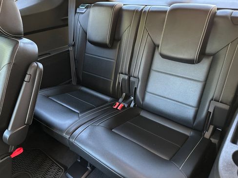 Used 2022 Volkswagen Atlas SE w/ Panoramic Sunroof Package AWD/4WD image 15