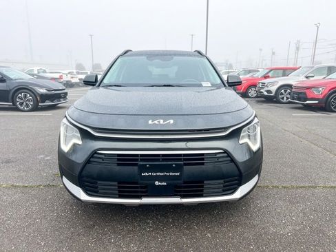 Used 2024 Kia Niro EX image 4