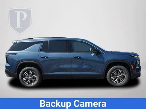 New 2026 Chevrolet Traverse LT w/ Driver Confidence Package FWD image 5