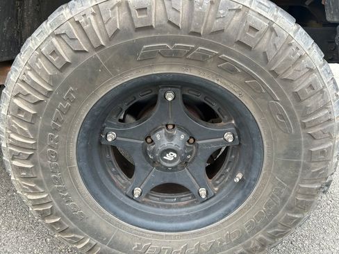 Used 2012 Jeep Wrangler Unlimited Sport AWD/4WD image 12