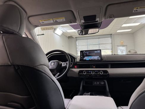 New 2025 Honda Pilot EX-L image 21