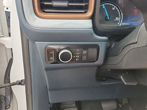 Used 2024 Ford Maverick Lariat image 25