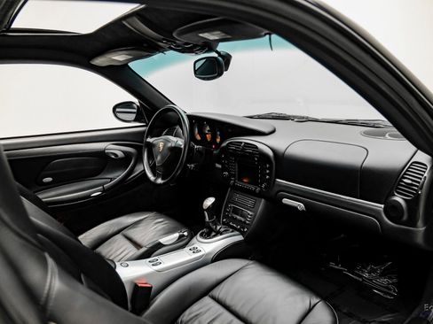 Used 2005 Porsche 911 Turbo S image 38