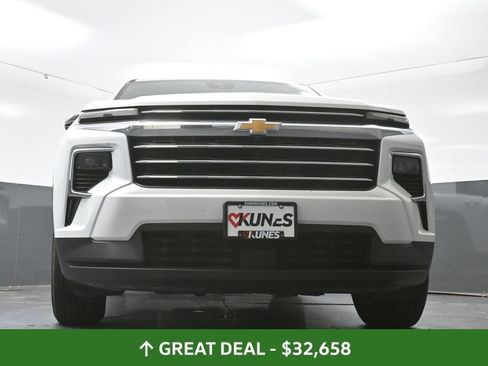 Used 2024 Chevrolet Traverse LT FWD image 55